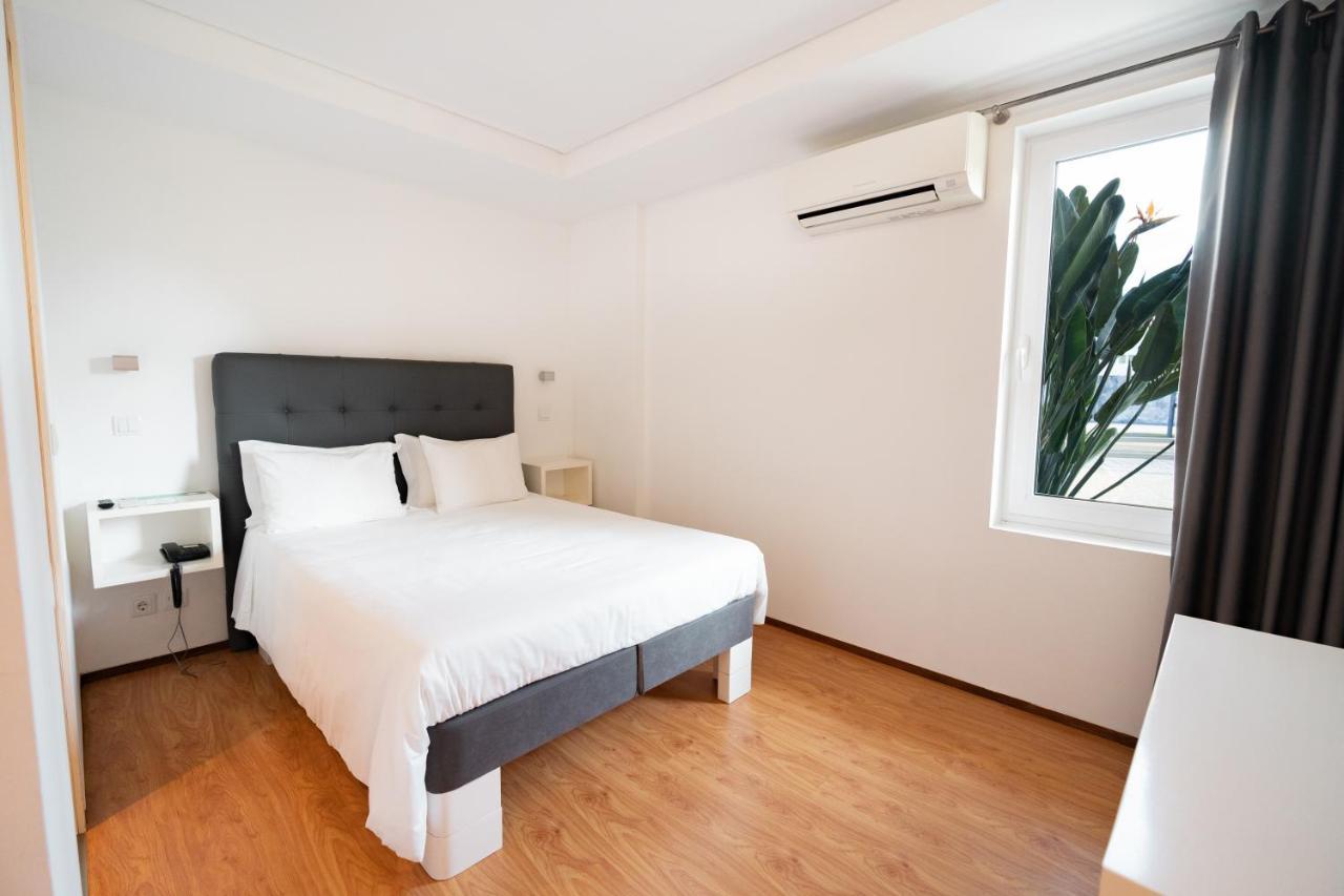 Hotel A Ponte Виана до Кастело Екстериор снимка
