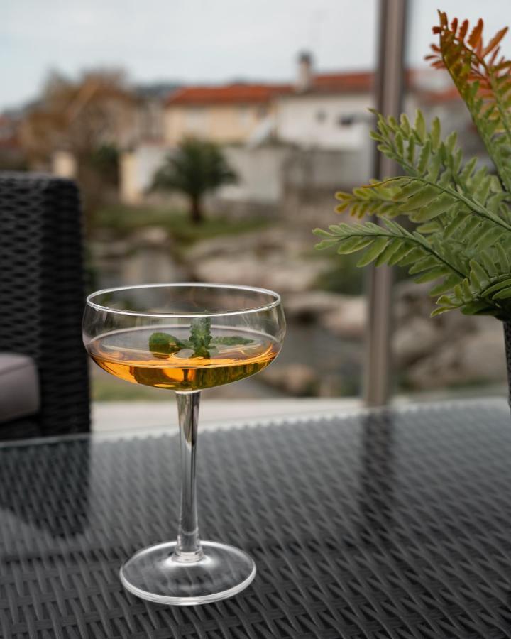 Hotel A Ponte Виана до Кастело Екстериор снимка