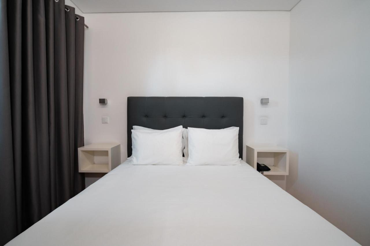 Hotel A Ponte Виана до Кастело Екстериор снимка