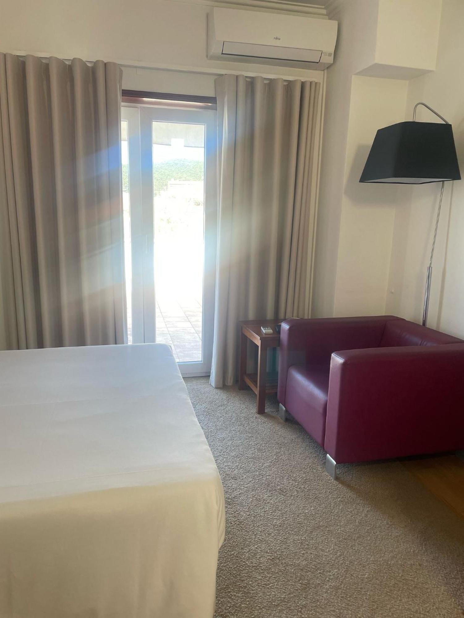 Hotel A Ponte Виана до Кастело Екстериор снимка