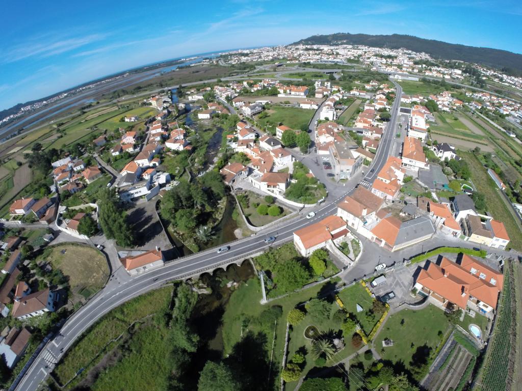 Hotel A Ponte Виана до Кастело Екстериор снимка
