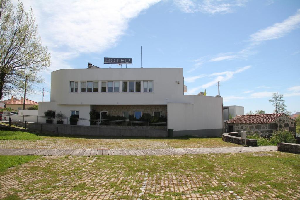 Hotel A Ponte Виана до Кастело Екстериор снимка